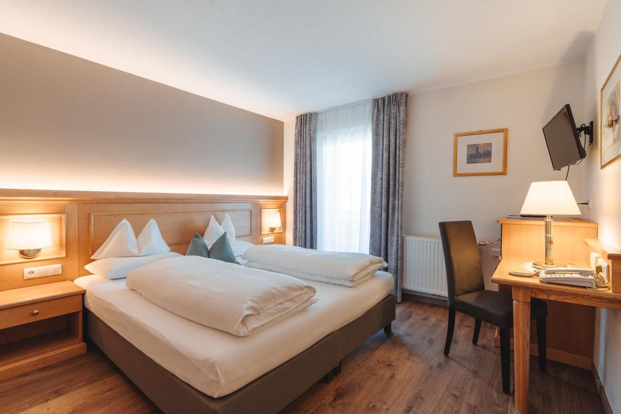 Hotel Reischach Bruneck Exteriör bild