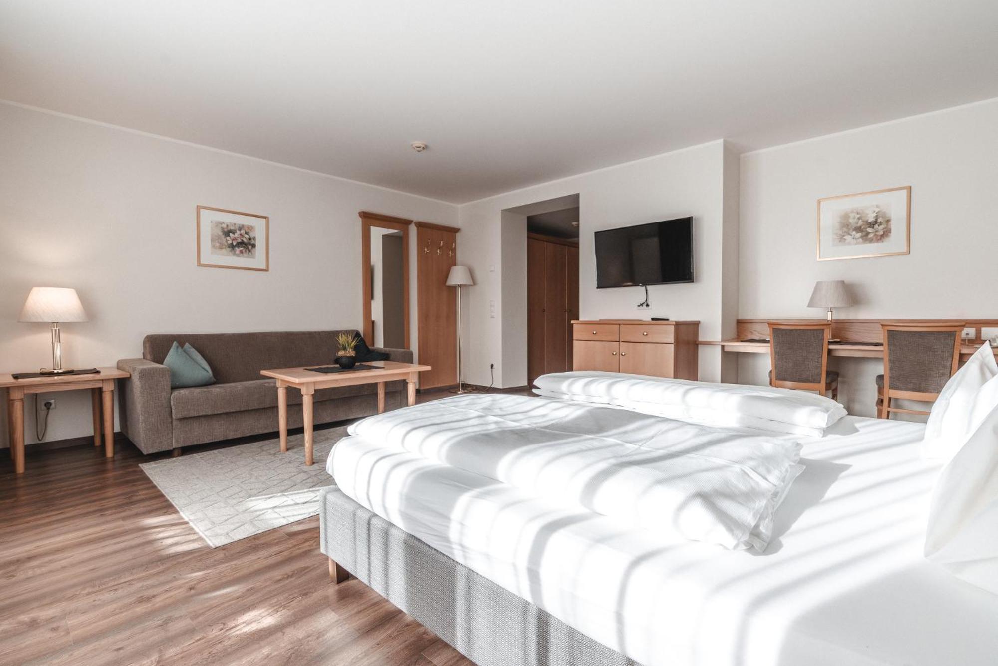 Hotel Reischach Bruneck Exteriör bild