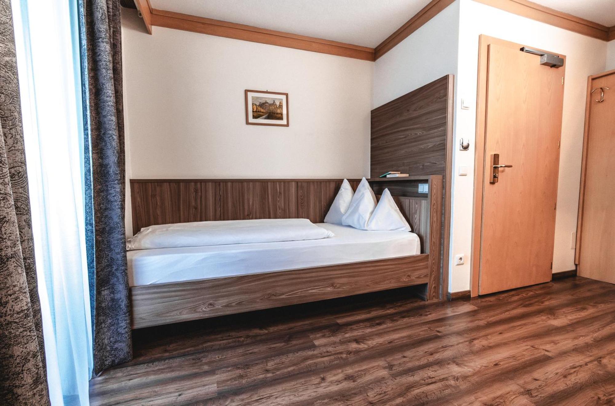 Hotel Reischach Bruneck Exteriör bild